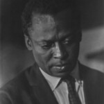 132, 2/1/01, 1:44 PM,  8G, 5400x7200 (300+400), 100%, DeCarava,  1/50, R328, G274, B620,