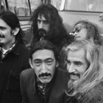 The Mothers of Invention, Engelse groep bij aankomst Schiphol 
*17 oktober 1968
